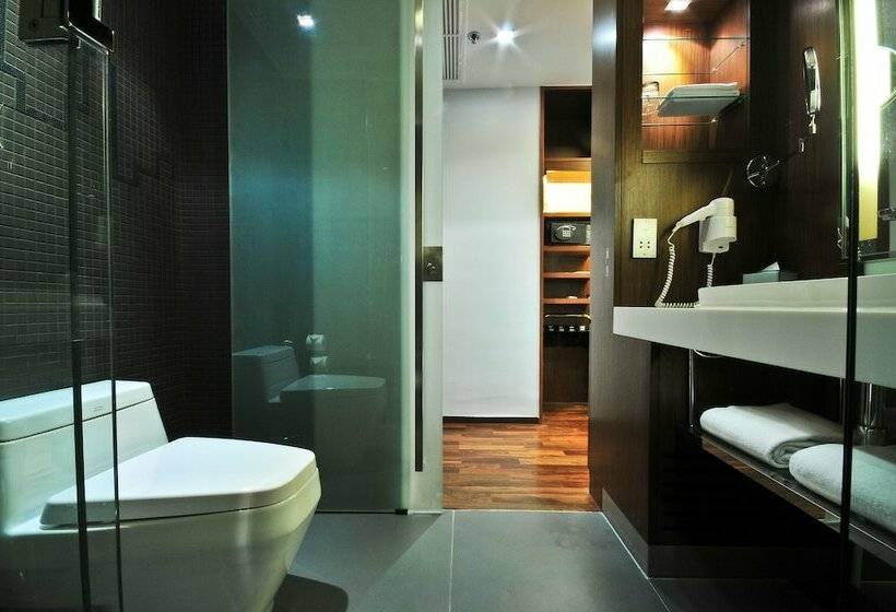 Номер Deluxe, Galleria Sukhumvit 10 Bangkok By Compass Hospitality
