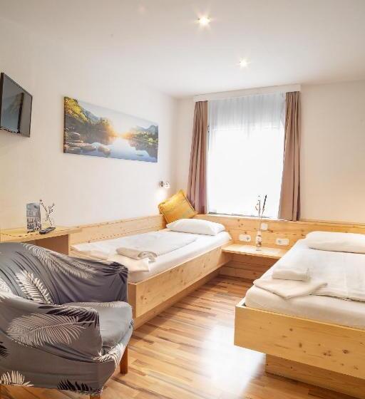 חדר סטנדרט, Gisela