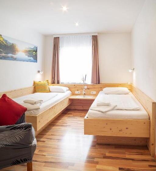 חדר סטנדרט, Gisela