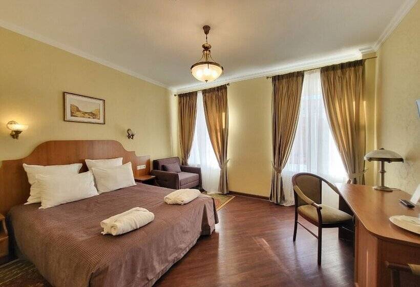 חדר סטנדרט, Gogol