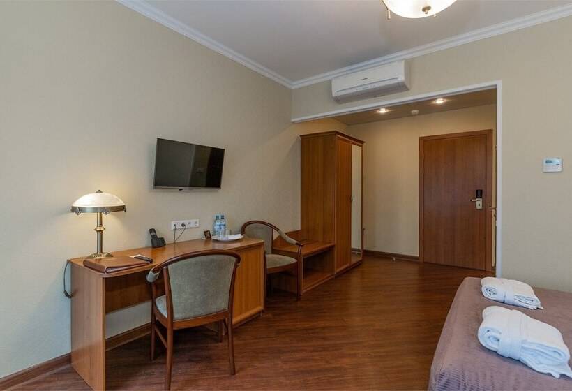 חדר סטנדרט, Gogol