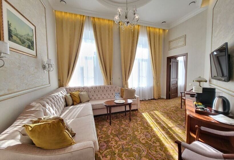 סוויטה קלאסית, Gogol