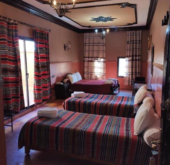 חדר סטנדרט לארבעה, Hôtel Lakasbah Ait Ben Haddou