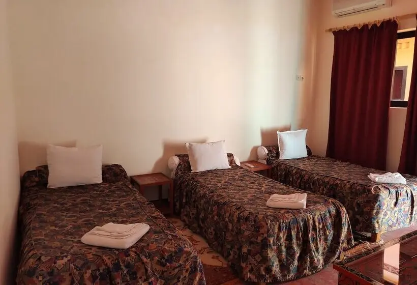 اتاق استاندارد سه نفره, Lakasbah Ait Ben Haddou
