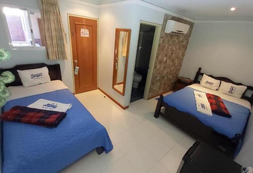 Economy Triple Room, Muevete Por Vargas