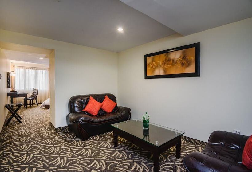 이그제큐티브 스위트, Nobility