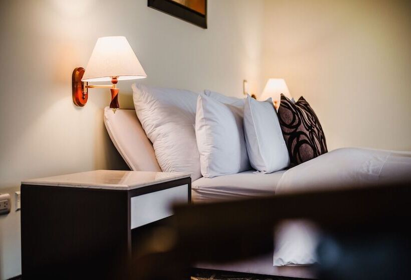 스탠다드 룸, Nobility