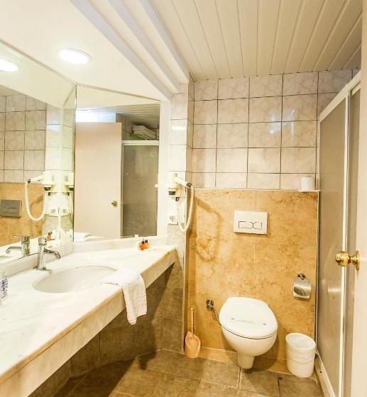 インサイドトリプルスタンダードルーム, Numa Konaktepe Hotel   All Inclusive