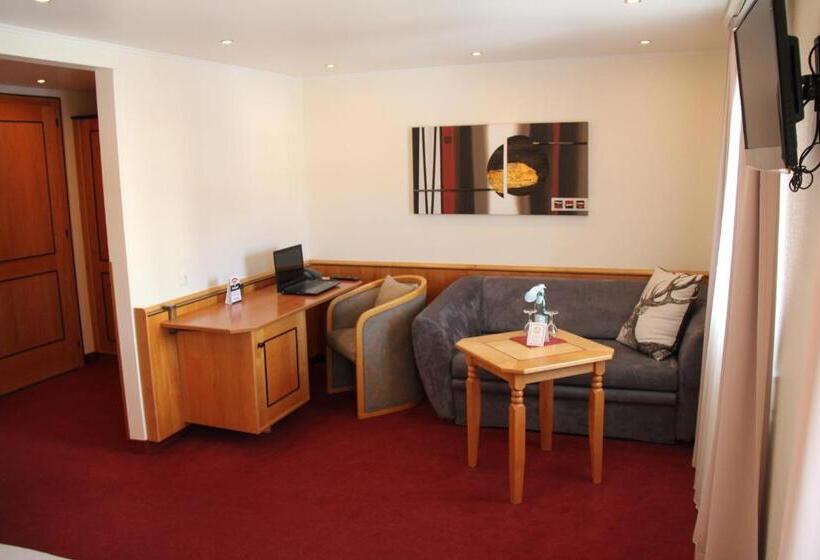 غرفة عائلية, Riezler Hof