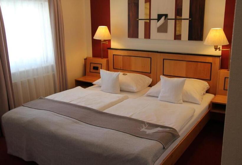 غرفة عائلية, Riezler Hof