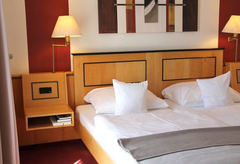 غرفة عائلية, Riezler Hof