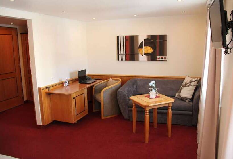 غرفة عائلية, Riezler Hof