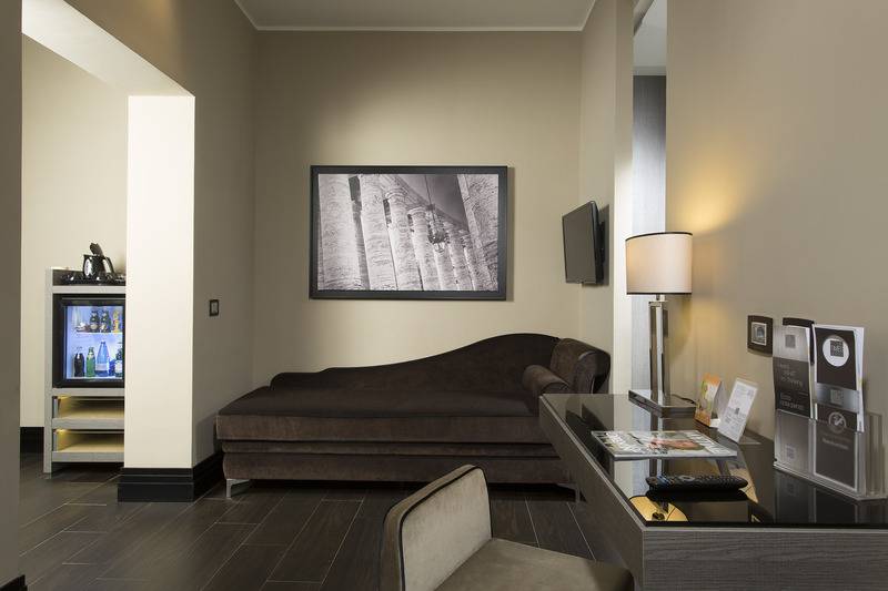 주니어 스위트, Rome Life