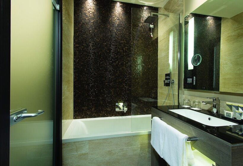 수피리어 룸, Rome Life