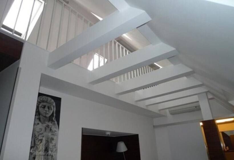 주니어 스위트, Stern Am Rathaus