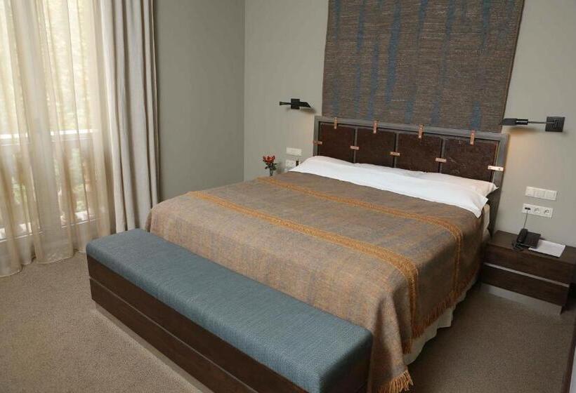 스탠다드 룸 킹사이즈 침대, Tufenkian Historic Yerevan