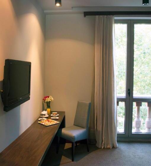 스탠다드 룸 킹사이즈 침대, Tufenkian Historic Yerevan