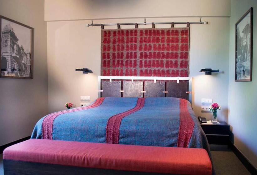 스탠다드 룸 킹사이즈 침대, Tufenkian Historic Yerevan