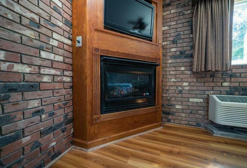 キングサイズベッドのスタンダードルーム, Fellows Creek Lodge