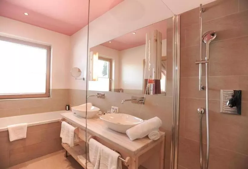 سوییت خانوادگی, Natur  Und Wellnesshotel Höflehner