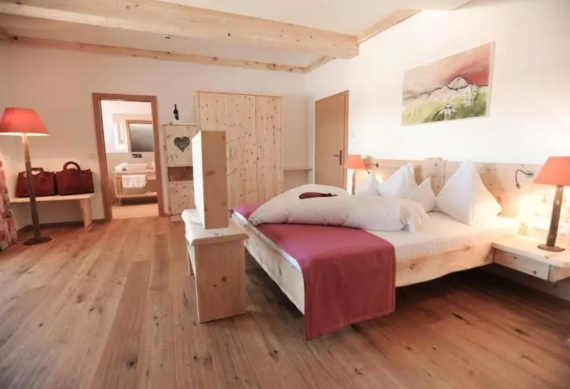 سوییت خانوادگی, Natur  Und Wellnesshotel Höflehner