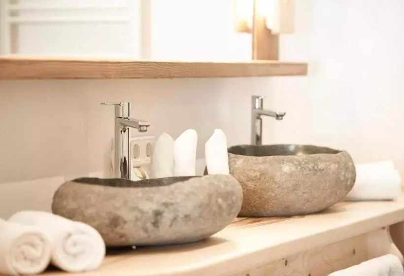 کلبه ییلاقی, Natur  Und Wellnesshotel Höflehner