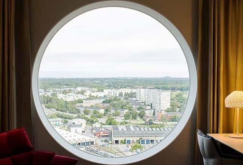 Семейный Номер, Quality Hotel Strawberry Arena