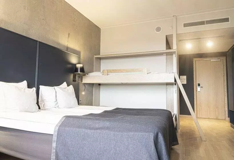 ファミリールーム, Quality Hotel Strawberry Arena