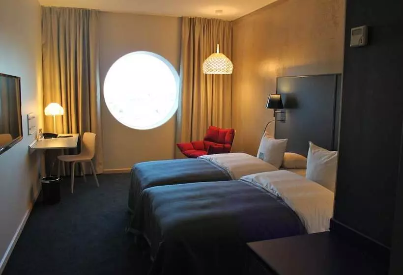 スタンダードルーム, Quality Hotel Strawberry Arena