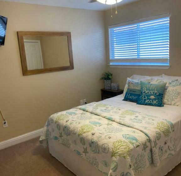 آپارتمان 2 خوابه, Oak Shores