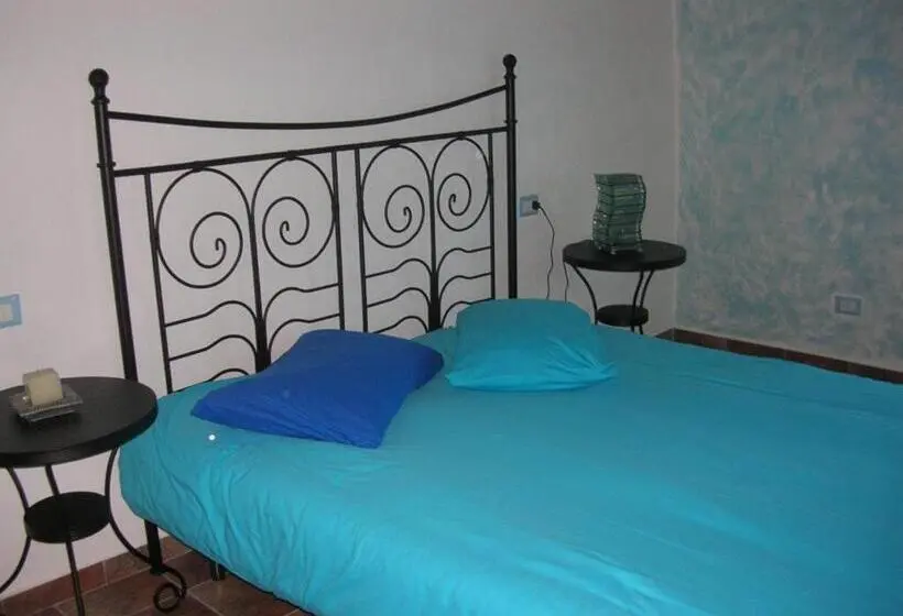 スタンダード４人部屋, B&b Al Pozzolone