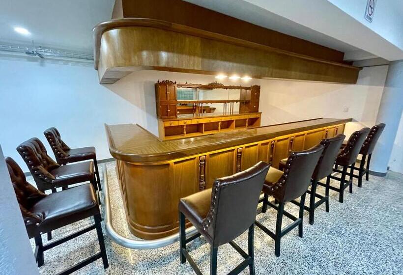 Трехместный Номер Deluxe, Downtown Treasure Place