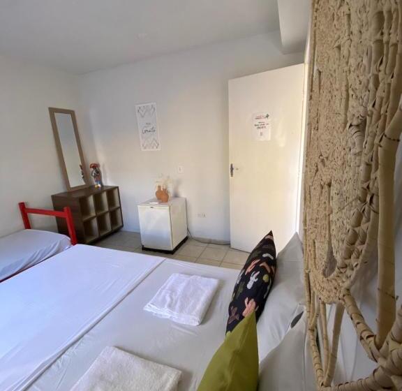 スタンダードトリプルルーム, Pousada E Hostel Pernambucana