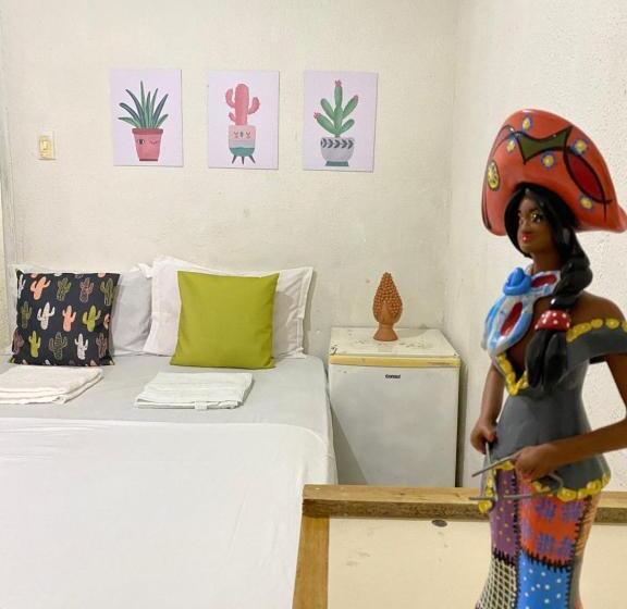スタンダードトリプルルーム, Pousada E Hostel Pernambucana