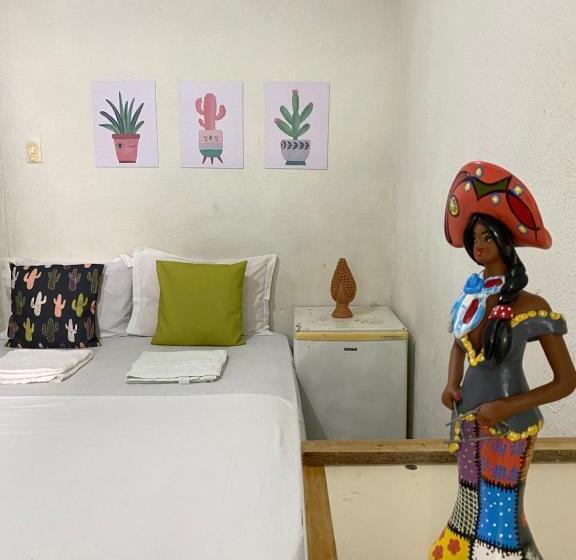スタンダードトリプルルーム, Pousada E Hostel Pernambucana