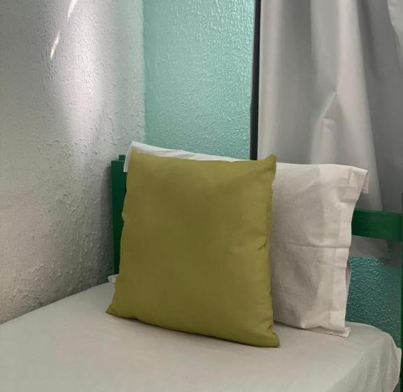 スタンダードトリプルルーム, Pousada E Hostel Pernambucana