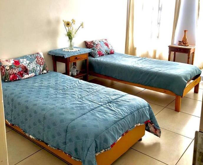 غرفة قياسية ذات إطلالة, Thee View