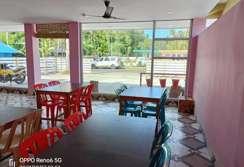 Pokój Standard, Anish