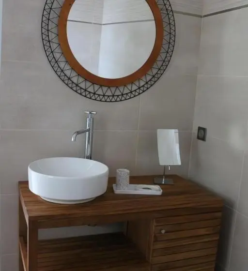 اتاق استاندارد با تخت بزرگ, Villa Mady Adultes Only