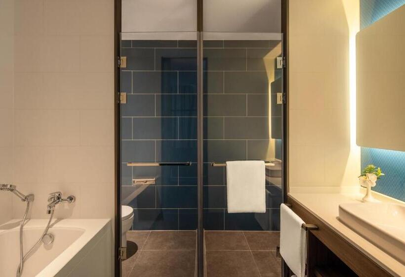 סוויטה, Holiday Inn Express Qingdao Jinshui, An Ihg