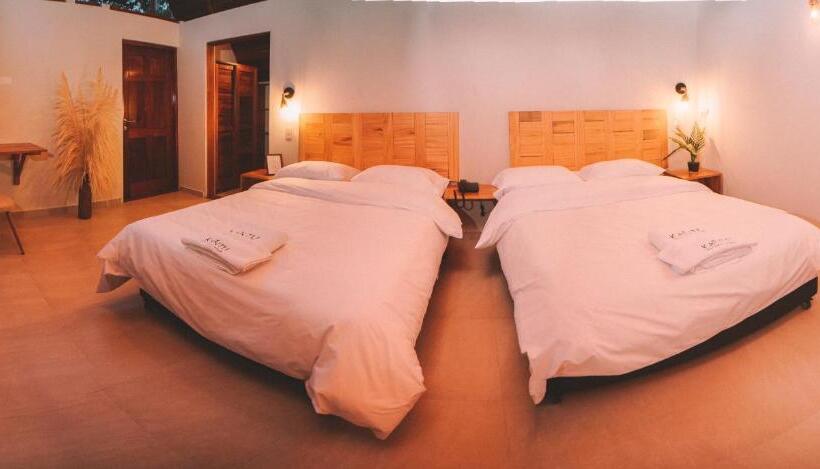 اتاق استاندارد سه نفره, Kantu Garden Lodge