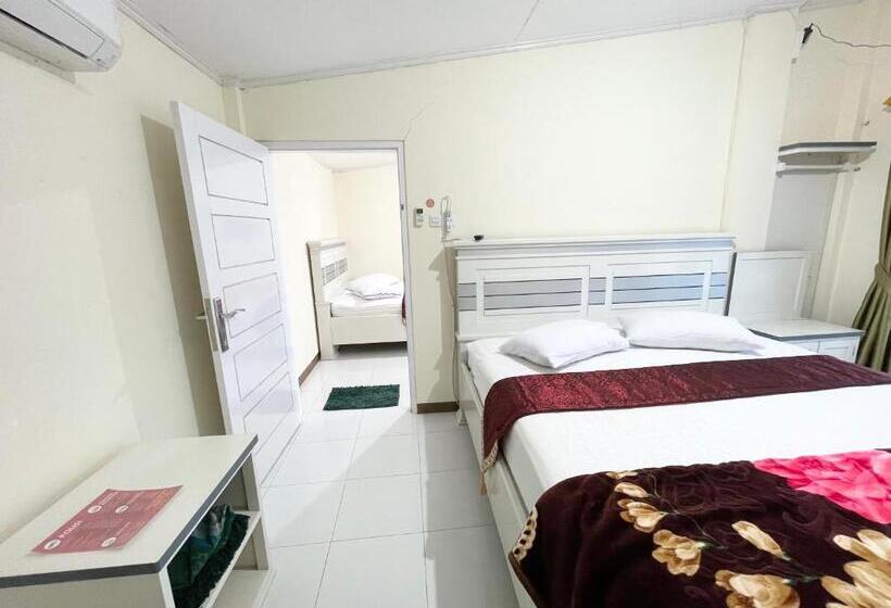 Семейный Номер, Rumah Umi Awr