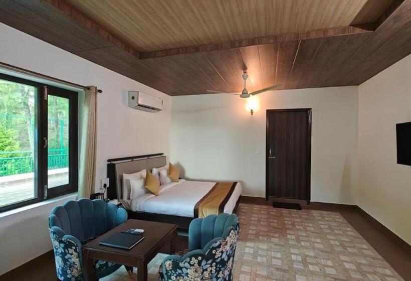 Villa 1 Makuuhuone Puutarhanäkymä, Pineland Resorts & Chalets Kasauli