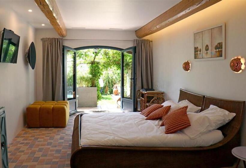 디럭스 룸 킹사이즈 침대, L Amourier Chambres D Hôtes Pour Amoureux Avec Jacuzzi Ou Baignoire Xxl