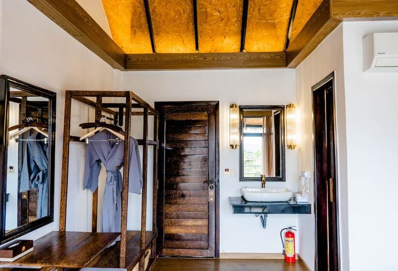 بنجلو ديلوكس, Good Time Relax Resort