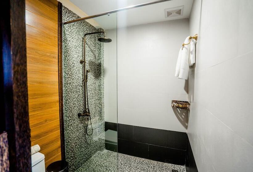 بنجلو ديلوكس, Good Time Relax Resort