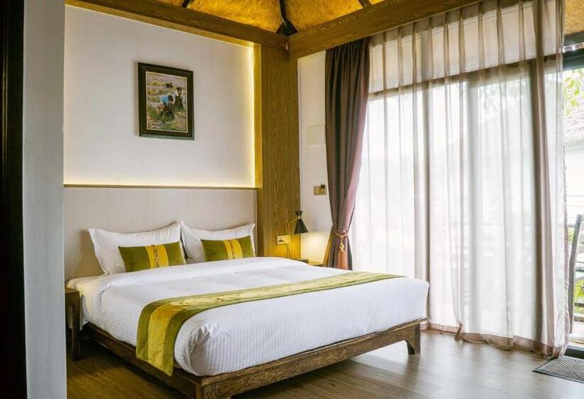 بنجلو قياسى, Good Time Relax Resort