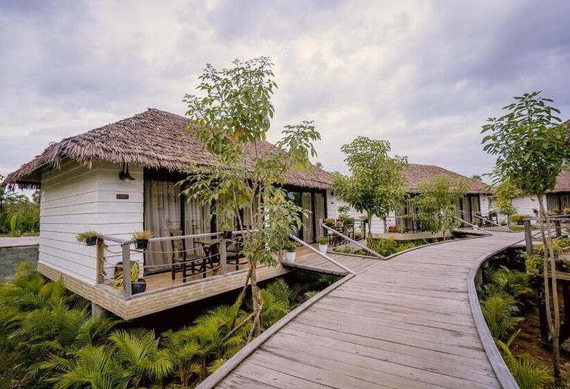 بنجلو قياسى, Good Time Relax Resort