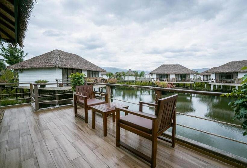 بنغل قياسي مطل على المسبح, Good Time Relax Resort