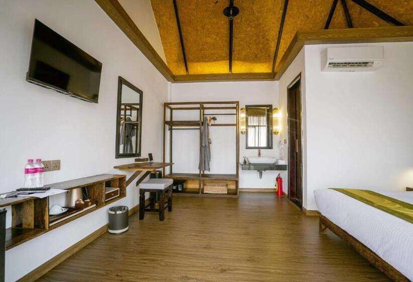 بنجلو قياسى, Good Time Relax Resort